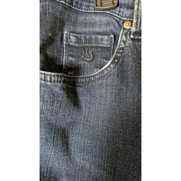 Gloria Vanderbilt Amanda Straight Leg Women's size 16 Short Dark Wash Blue Jeans - Picture 4 of 11